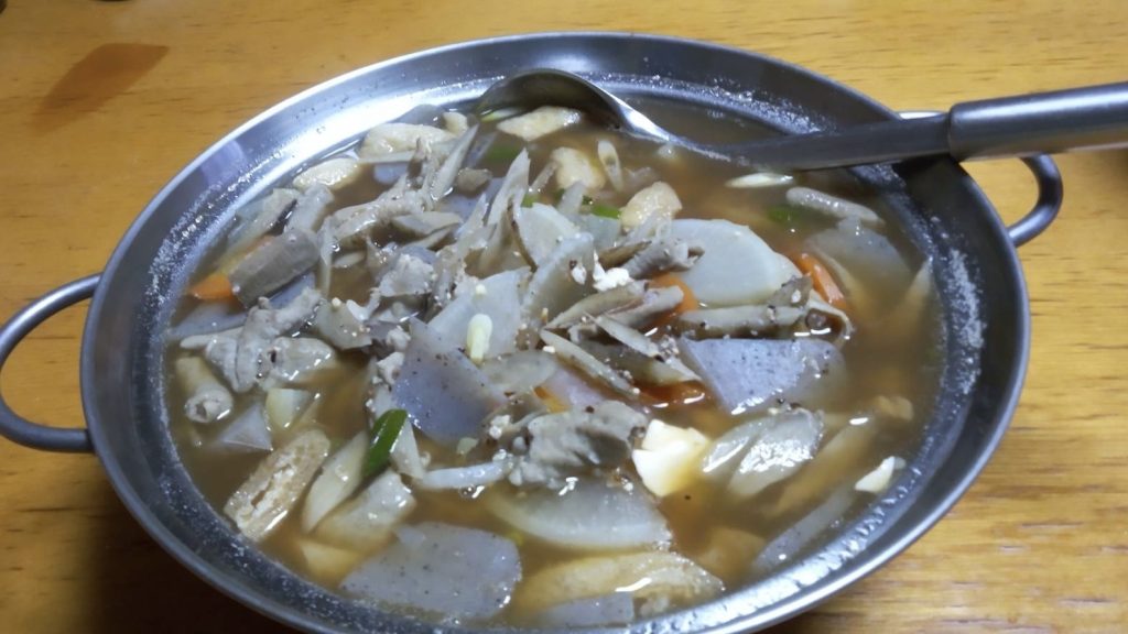 急にもつ鍋が食べたくなり