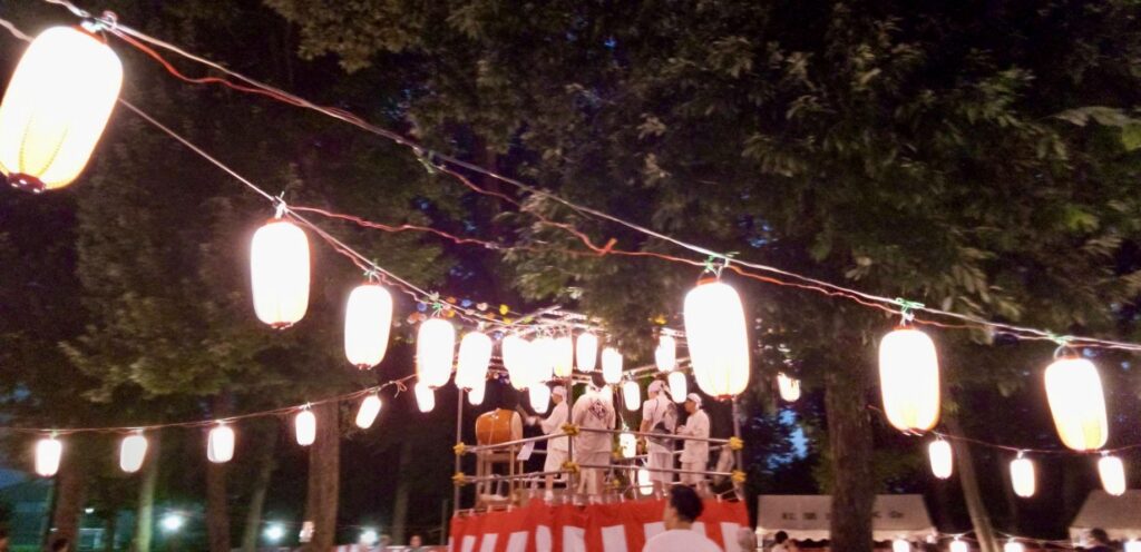 地区の盆踊り大会