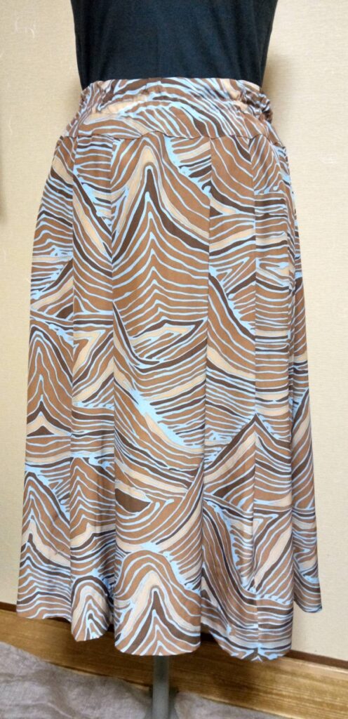 母のワンピースをリメイク