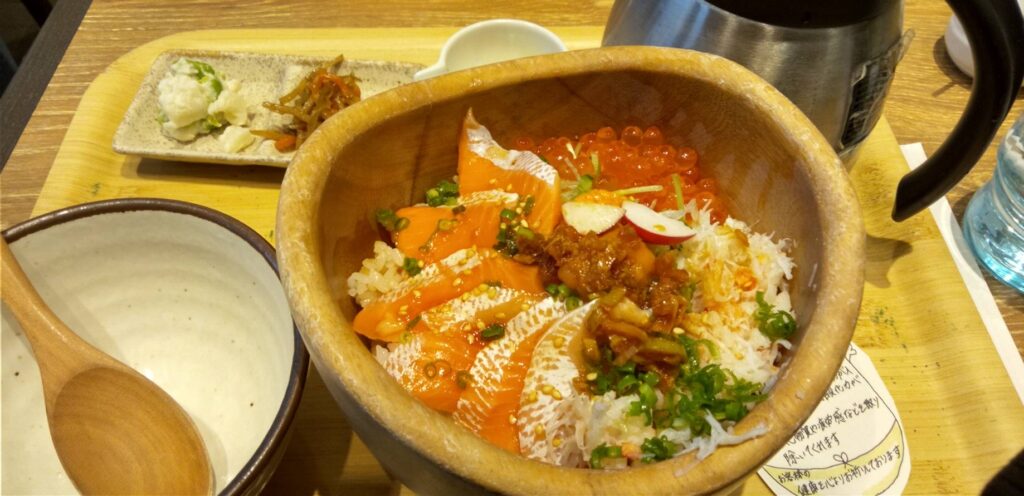 昼飯を食べていざ沖縄へ出発