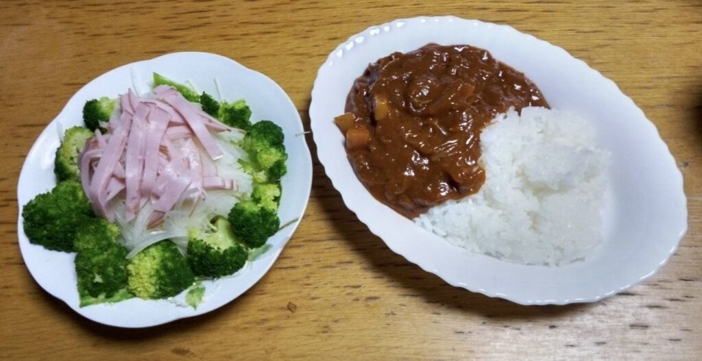 冷蔵庫の古くなった牛肉でハヤシライスを