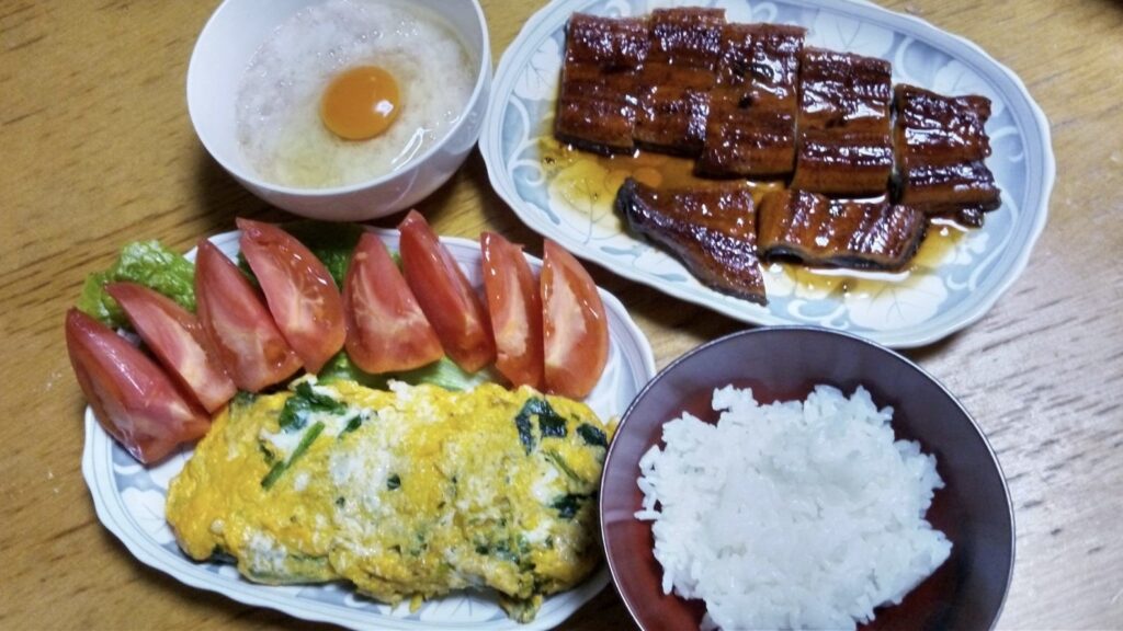 また冷蔵庫の残り物で夕食