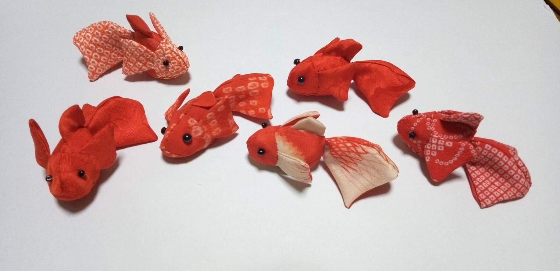 金魚6体創りあげました