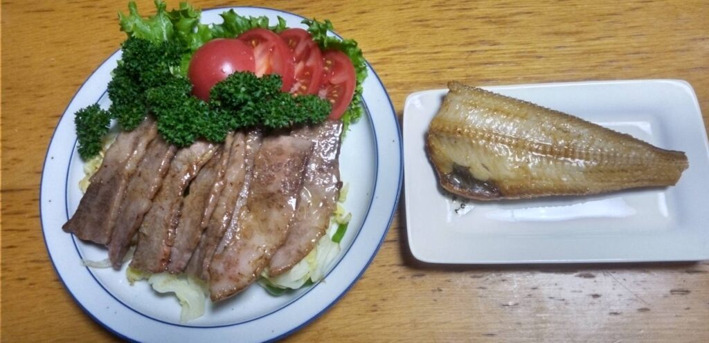夕食には牛バラカルビを
