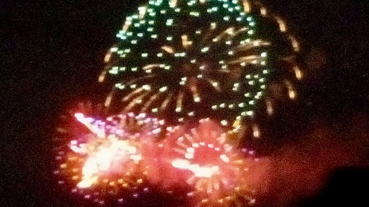 昨夜は花火大会でした