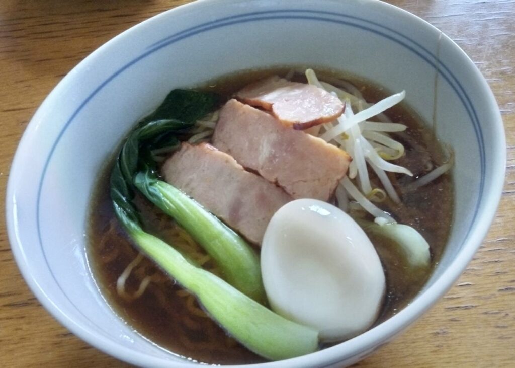 お昼はラーメン