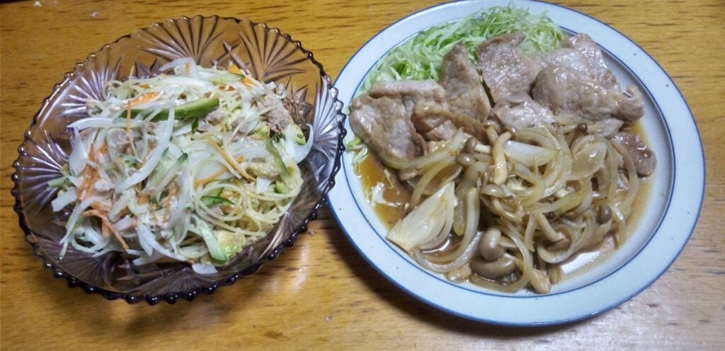 昨夜ご飯は生姜焼きとスパサラ