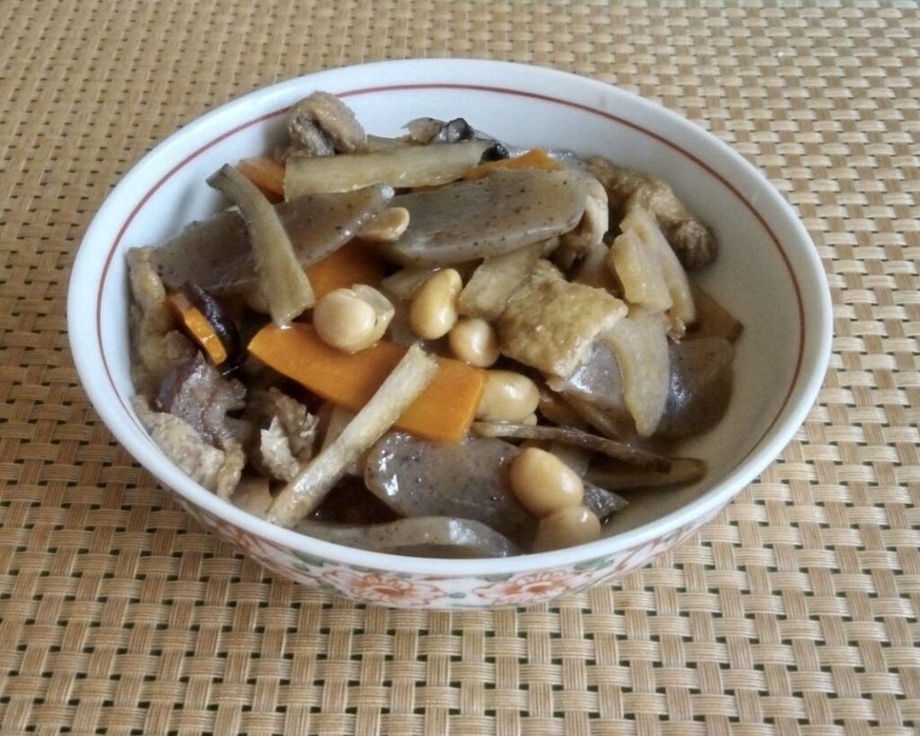 冷蔵庫の残りの食材で煮物