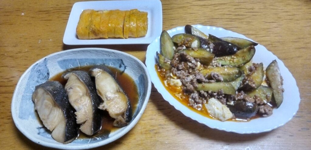 簡単麻婆茄子とだし巻き卵